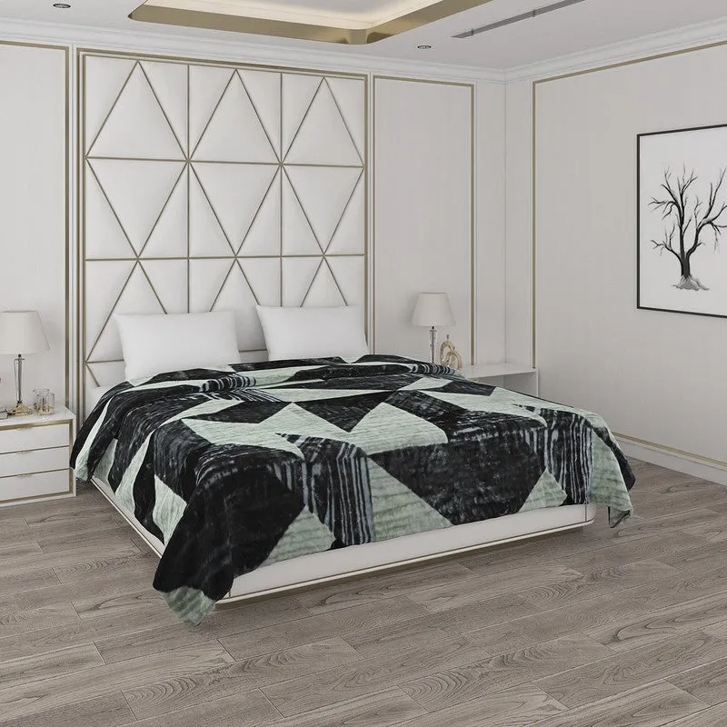 Monte Carlo Cross Mosaic Blanket - 600 GSM media 1