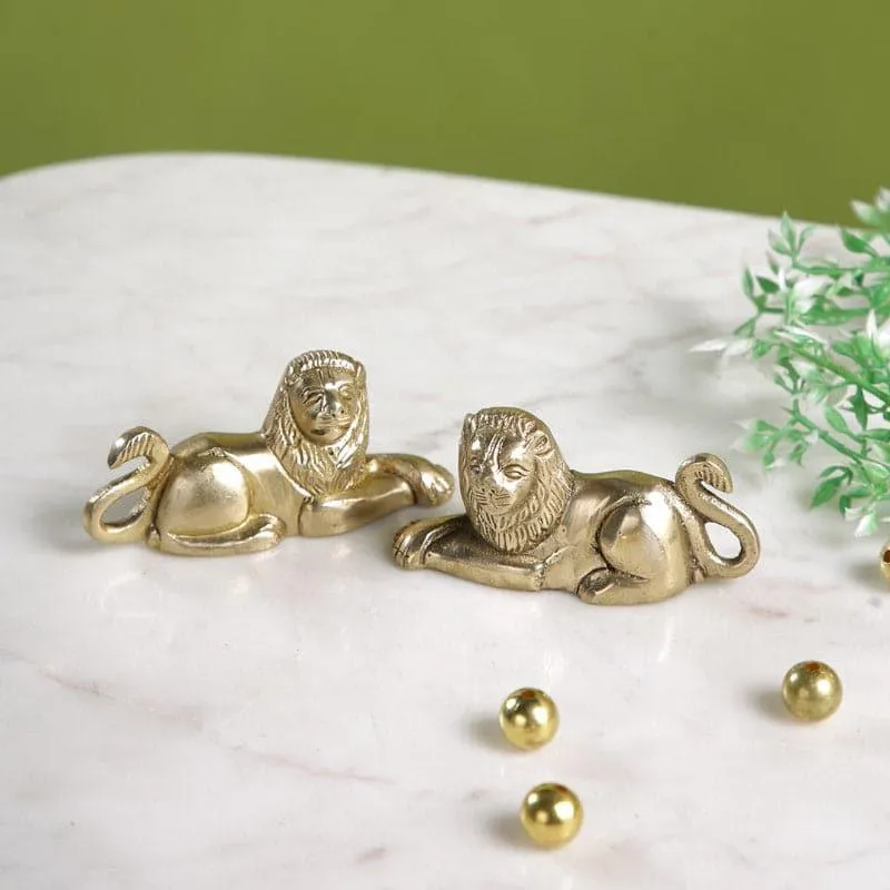 Regal Lion Leisure Showpiece media 1