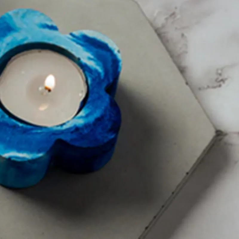 Blue Fluer Candle Holder media 5