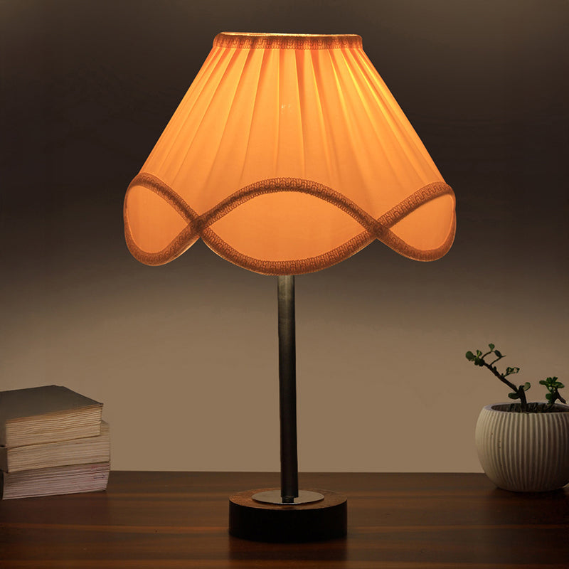 Scalloped Vintage