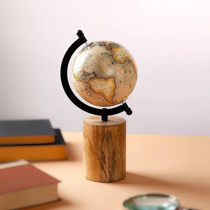 Vintage Globe Showpiece media 1