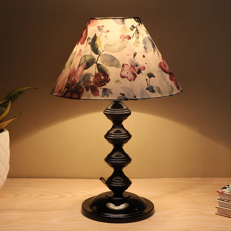 Lumikko Knot Printed Metal Table Lamp - Multicolor