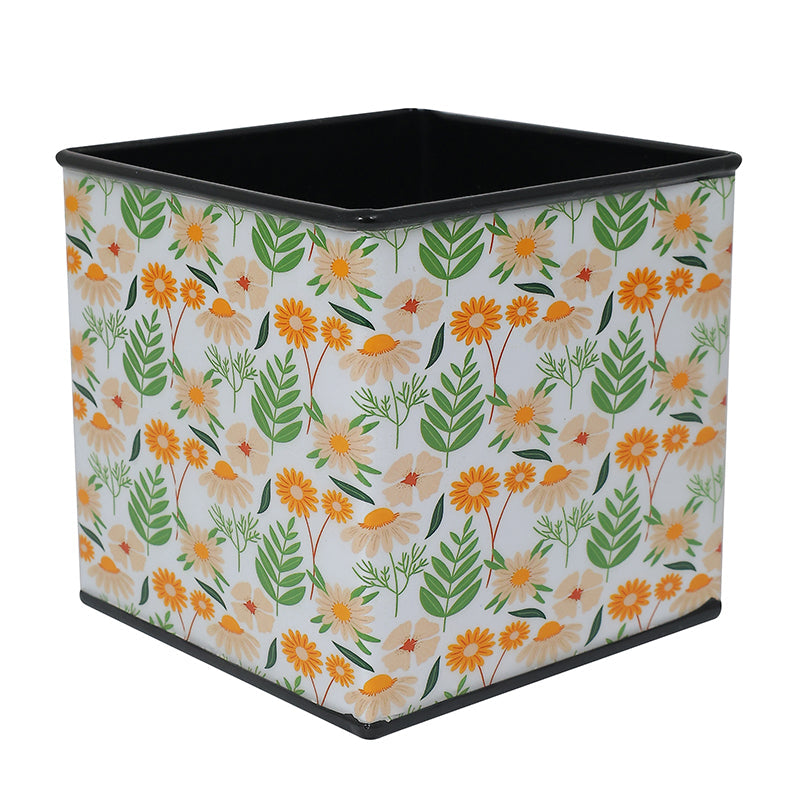 Leafet Metal Planter media 5