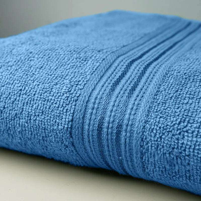 Micro Cotton LuxeDry Solid Bath Towel - Blue media 4