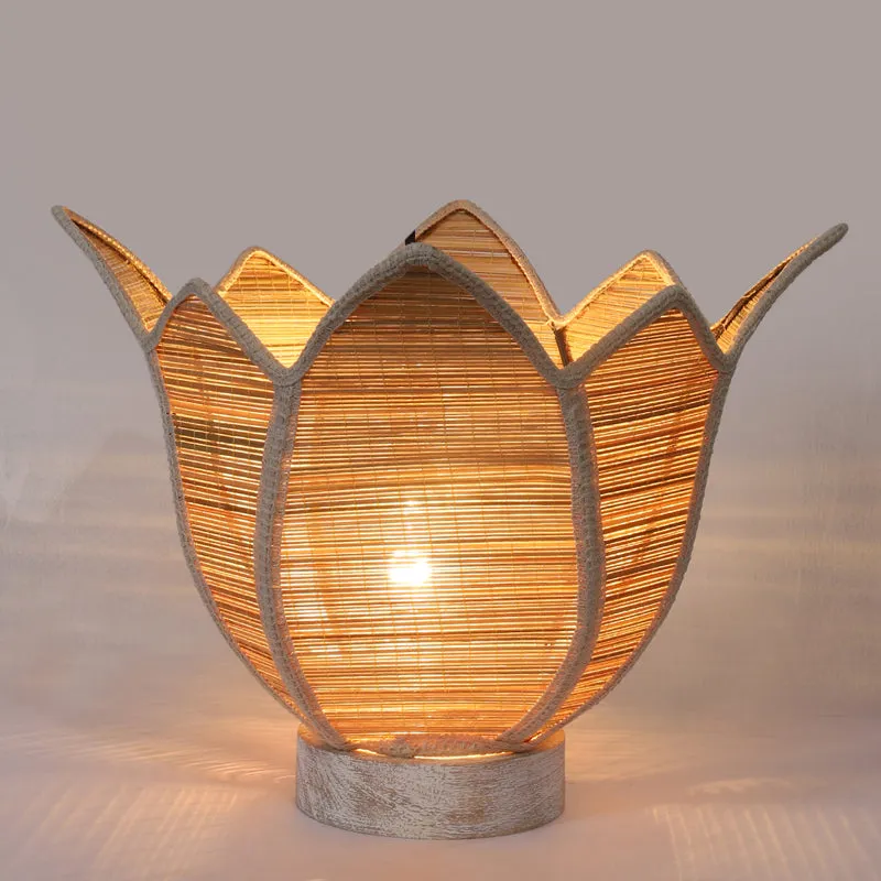 Sileon Bamboo Petal Curve Table Lamp - Beige media 4