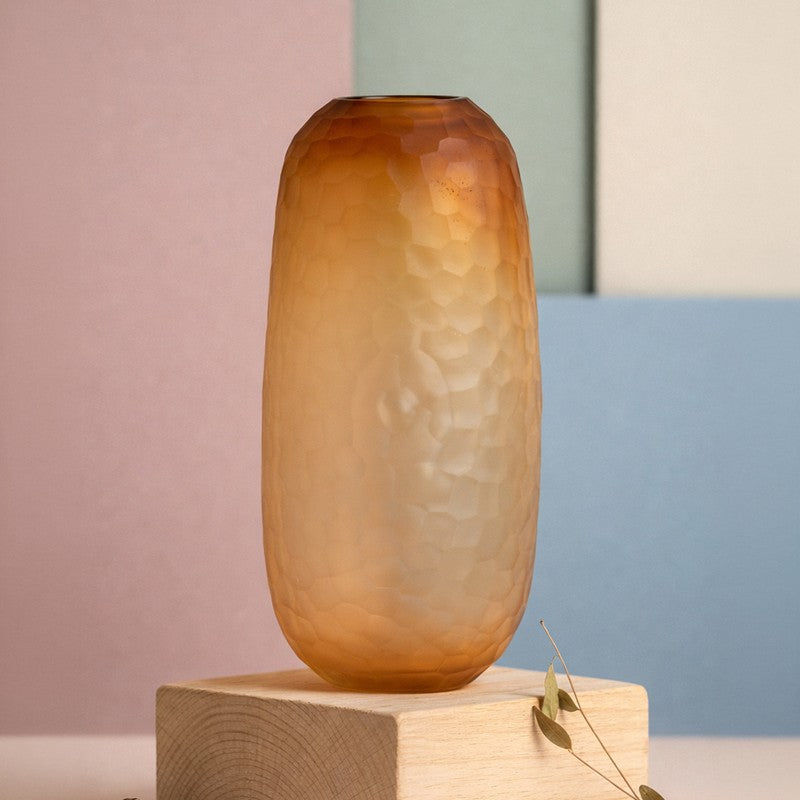 Sculpted Glow Glass Vase media 3