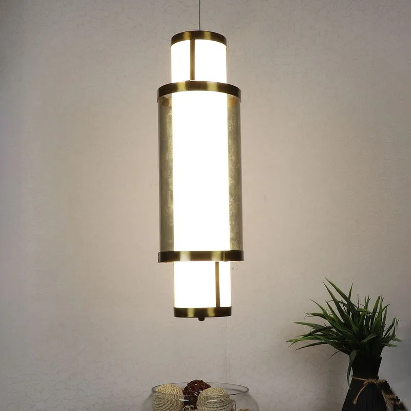 Quiindra Iron & Acrylic Wall Lamp media 1