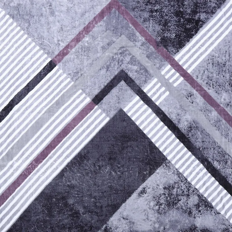 Monte Carlo Mystic Geometric Blanket - 800 GSM media 7