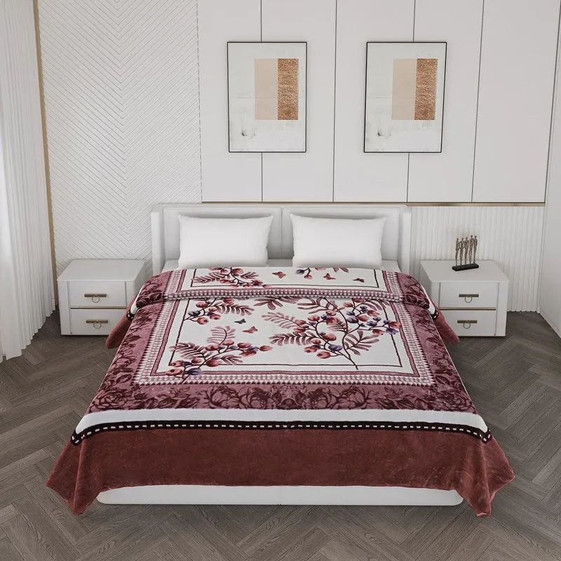 Monte Carlo Crimson Cascade Blanket - 900 GSM media 3