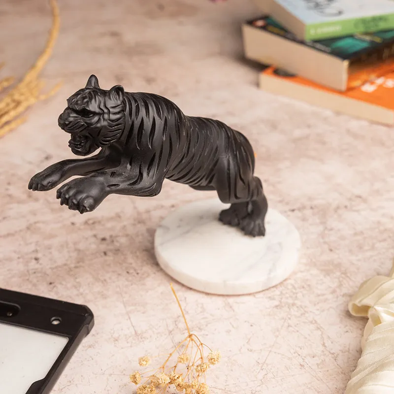 Leaping Tiger Showpiece media 3