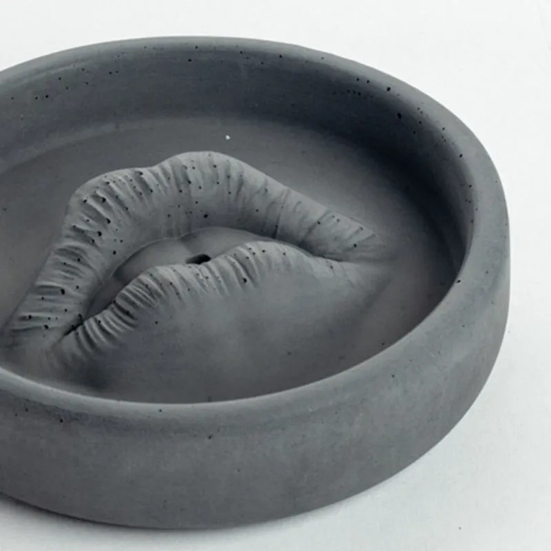 Circo Incense Holder media 3