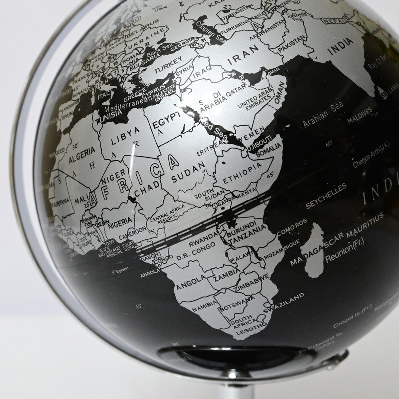 Mivra World Globe Showpiece - Silver media 6