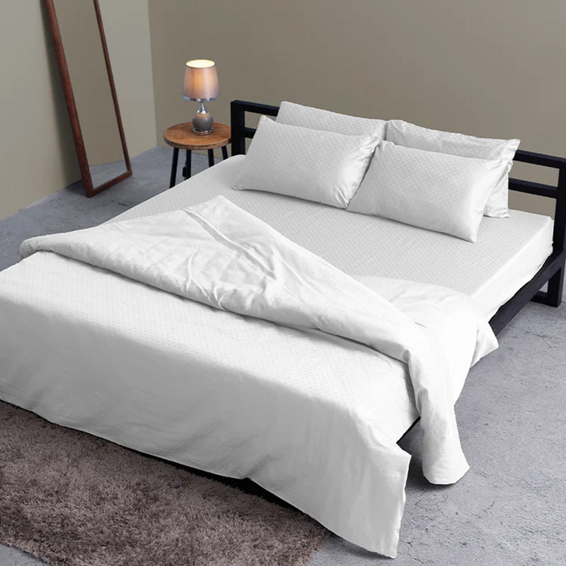 Swiss Dot Cotton Duvet Cover (White) - 300 TC media 4