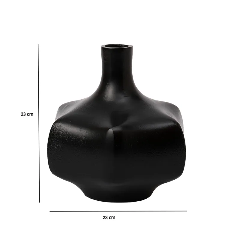 Craggu Metal Vase - Black media 6