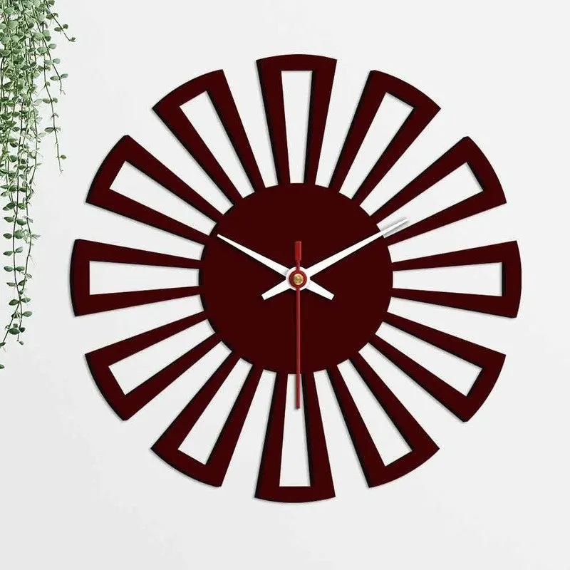 Wagon Wheel Wooden Wall Clock media 4
