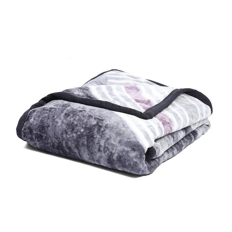 Monte Carlo Mystic Geometric Blanket - 800 GSM media 6