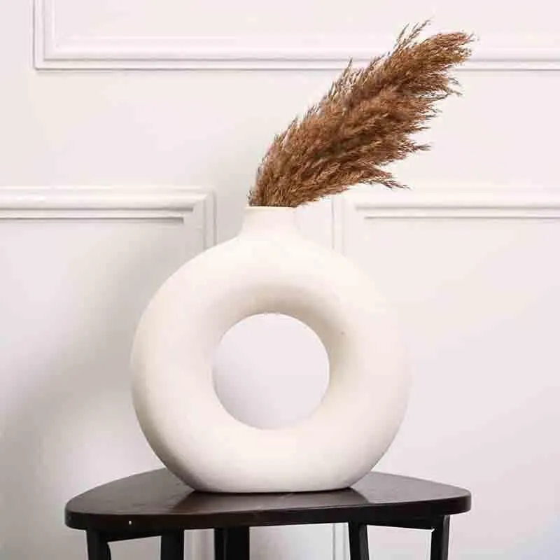 Boho Donut Vase - White media 4