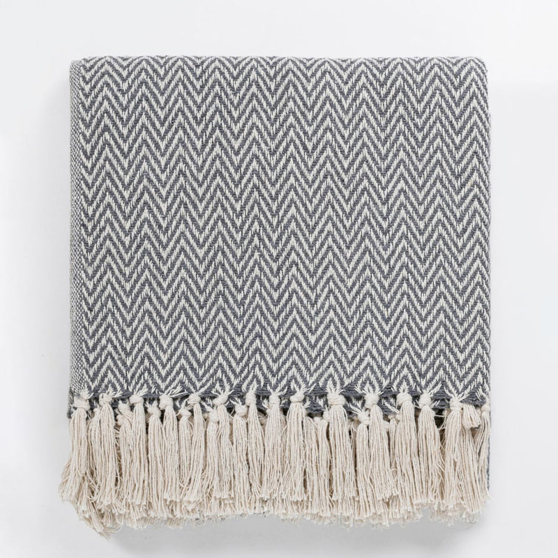Oat Knot Throw - Grey media 8