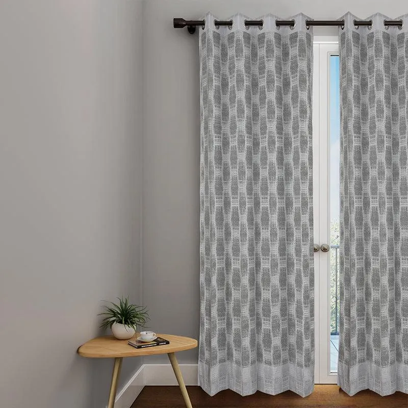 Nira Jaquared Curtain media 1