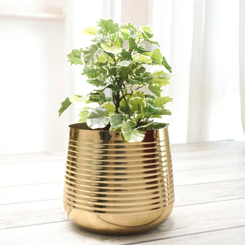 Auric Metal Gold Ribbed Planter - Gold media 3