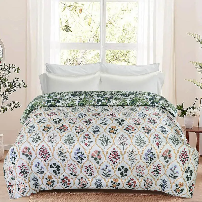 Narnia Floral Cotton Reversible Comforter - 220 GSM media 1