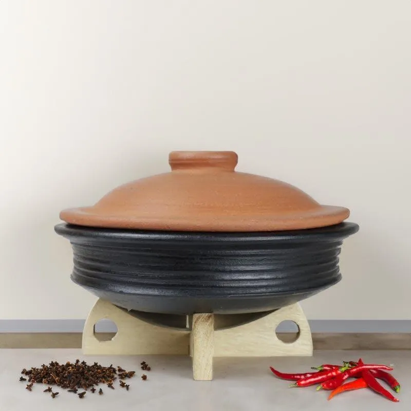 Manawari Clay Pot With Lid Black 1000 mL / 9 Inches media 1