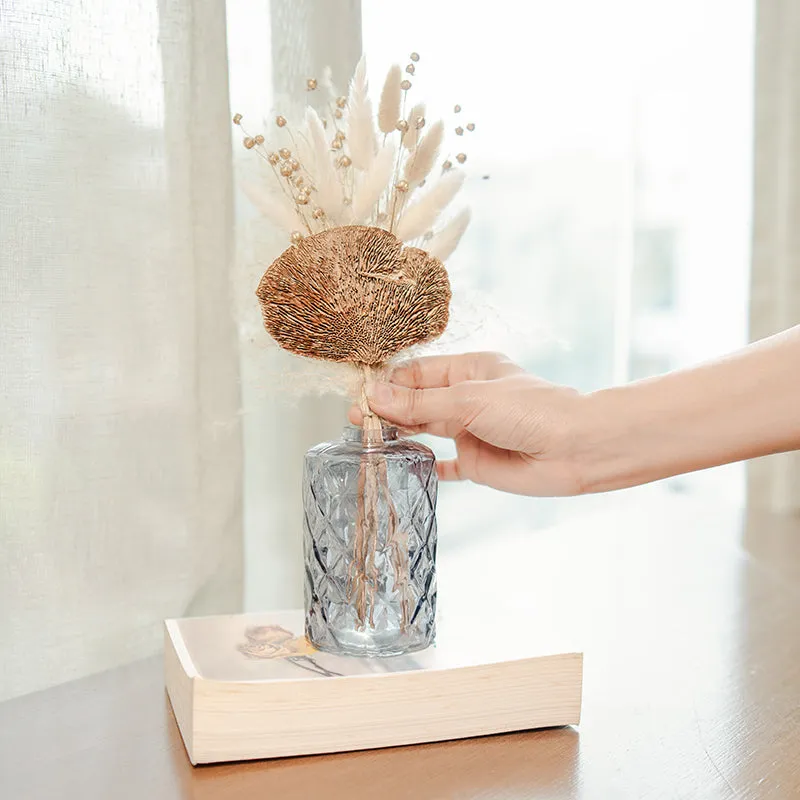 Elegant Glass Vase With Dried Flower Bunch media 8