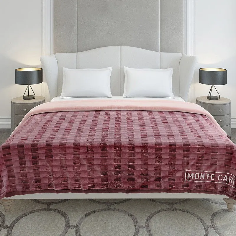 Monte Carlo Velvet Whisper Blanket (Maroon)- 720 GSM media 3