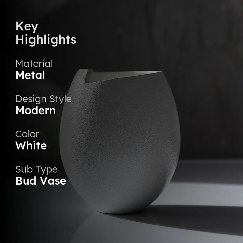 Itaro Ivory Metal Vase media 2