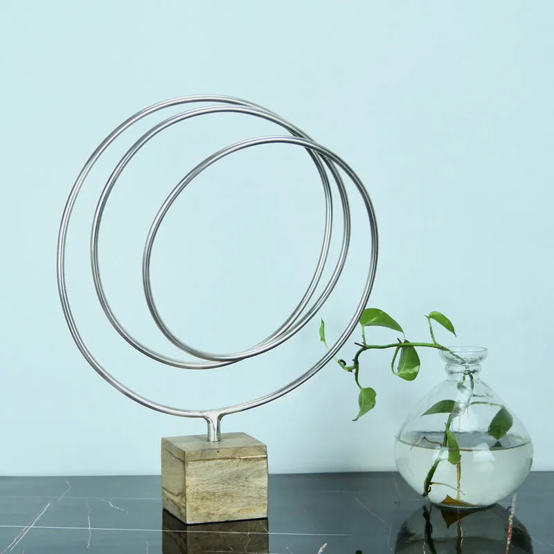 Trevo Loop Showpiece media 1
