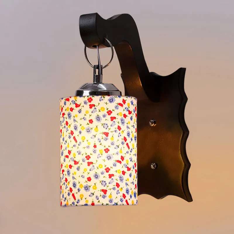 Delphi Tiny Fleurs Wooden Wall Lamp media 4