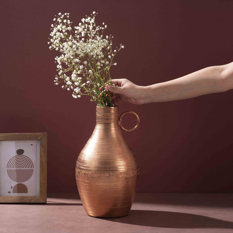 Antiqua IV Iron Vase media 3