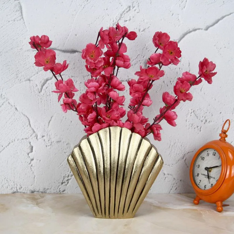 Oyster Treasure Vase - Antique Gold media 1