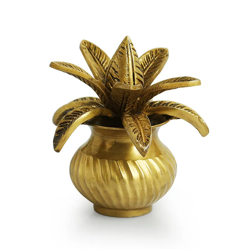 Amrutakumbha Brass Showpiece media 3