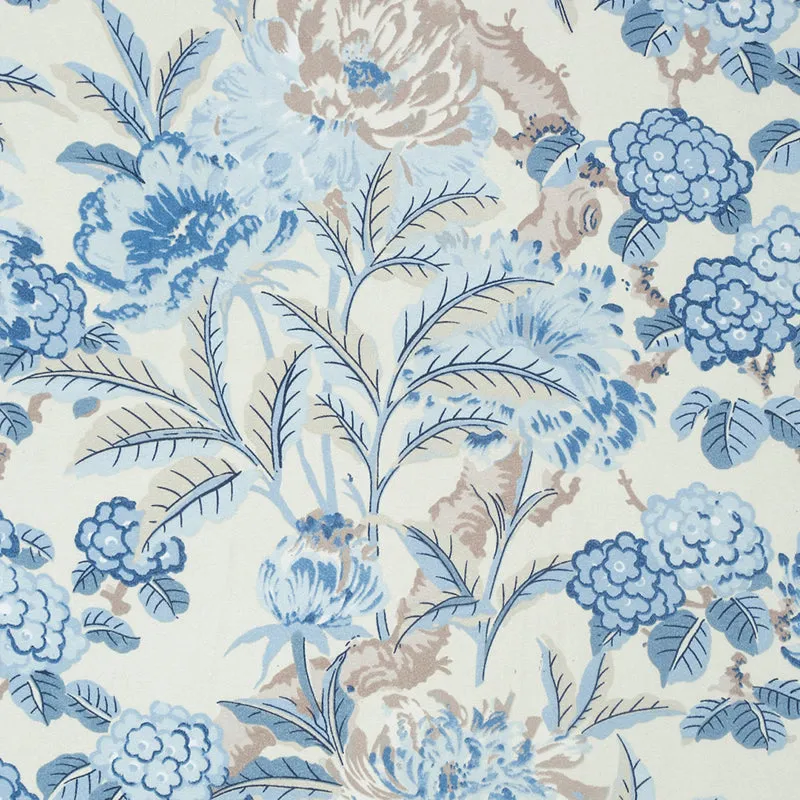 Myra Table Cover media 5