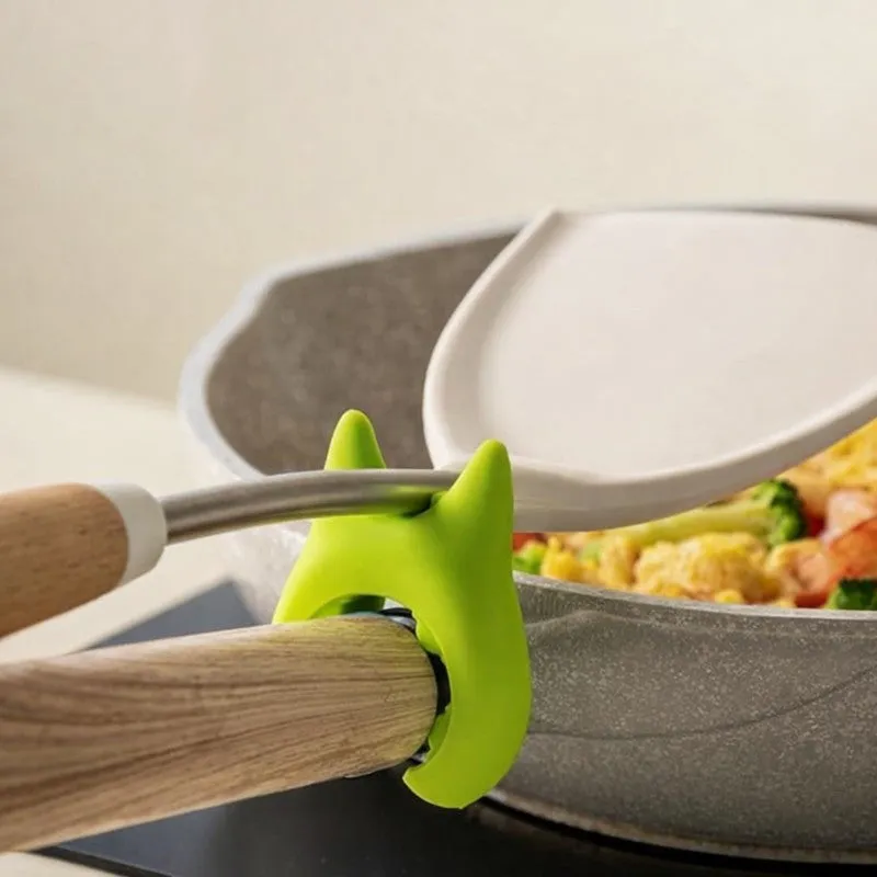 Green Silicone Pot Edge Utensil Holder media 1
