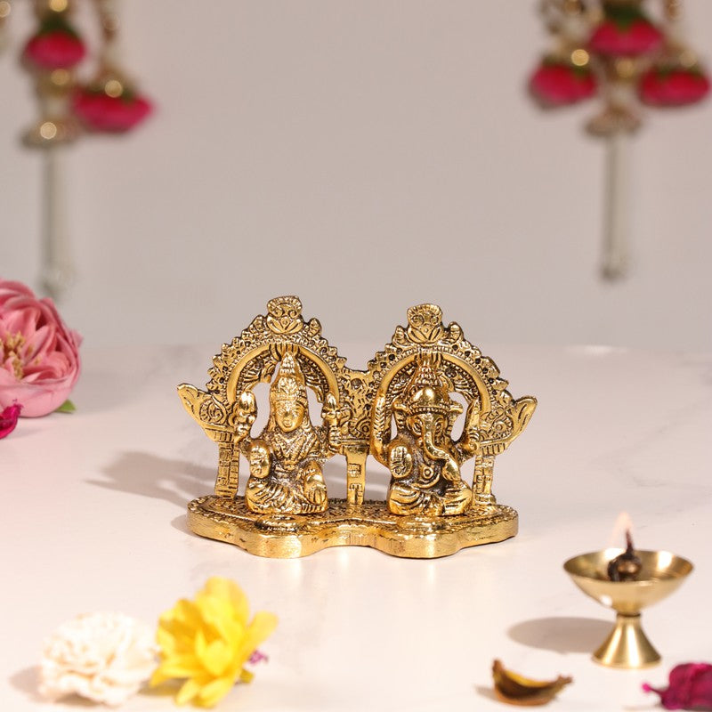 Divyana Lakshmi Ganesh Idols & Sets