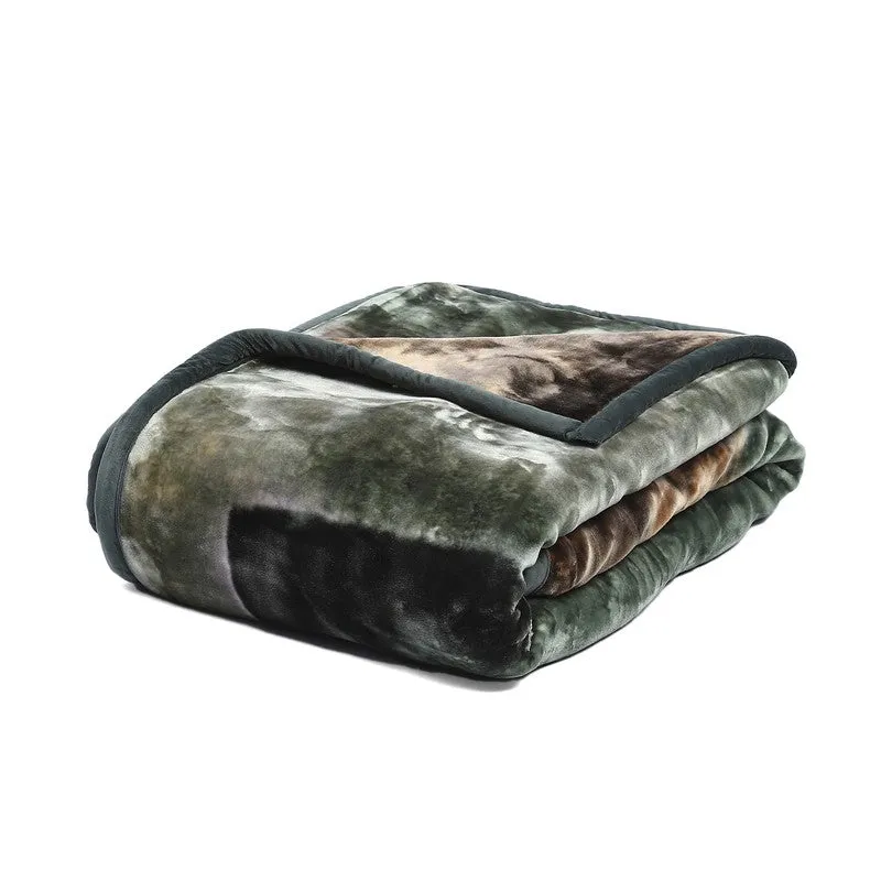 Monte Carlo Whispering Woods Blanket - 1000 GSM media 6