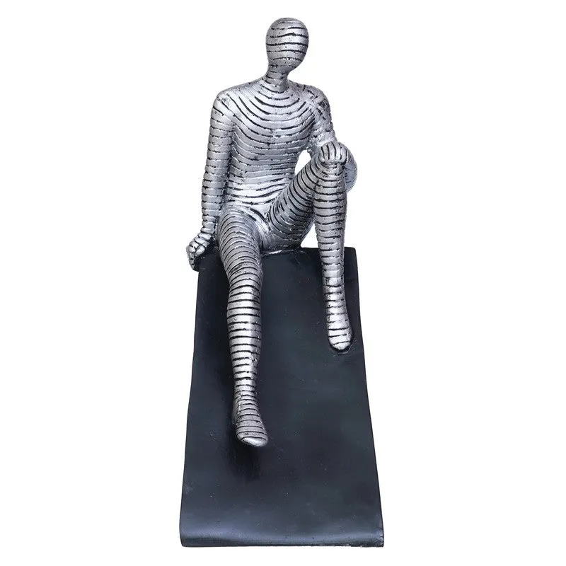 Seated Serenity Showpieces media 4