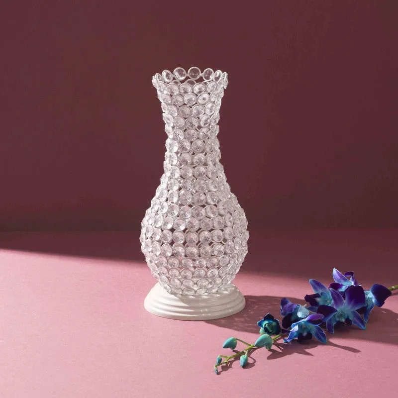 Irellis Radiant Vase - White media 1