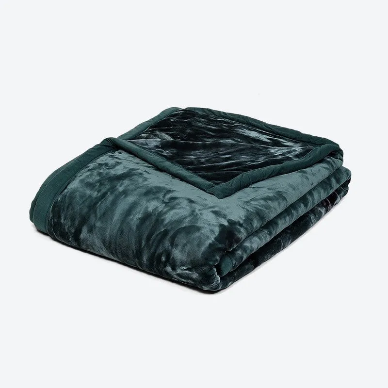 Monte Carlo Crimson Graphique Blanket (Green)- 600 GSM media 6