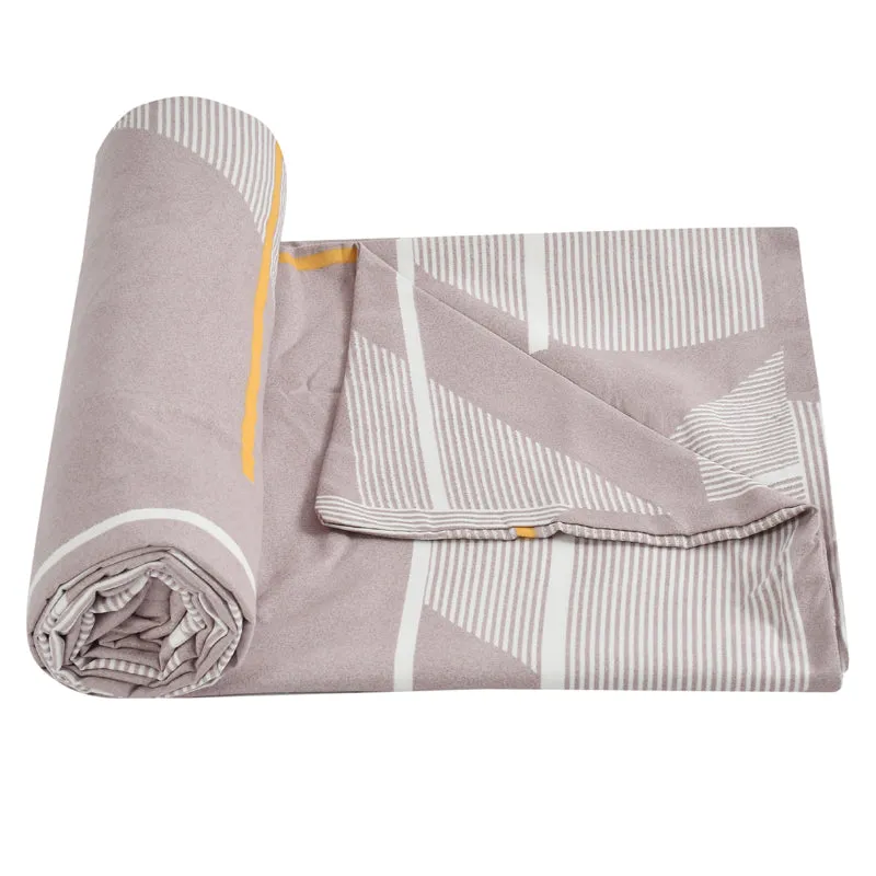 Calm Composition Geometric Cotton Duvet Cover - 210 TC media 5