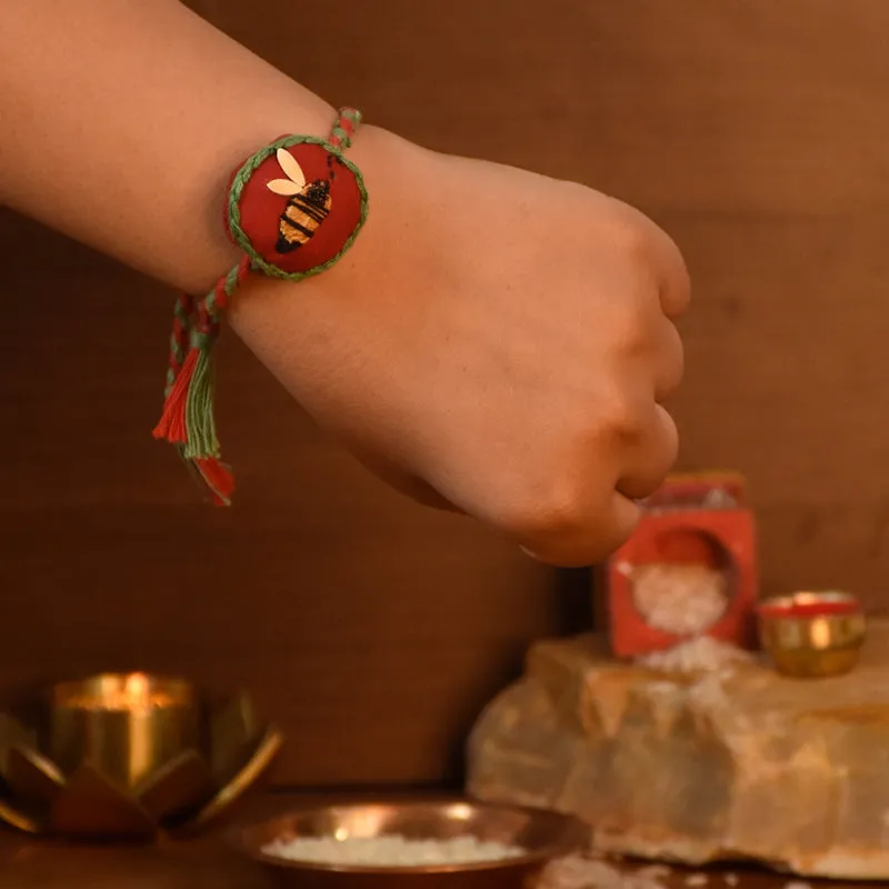 Rakhi Radiance Gift Box media 3