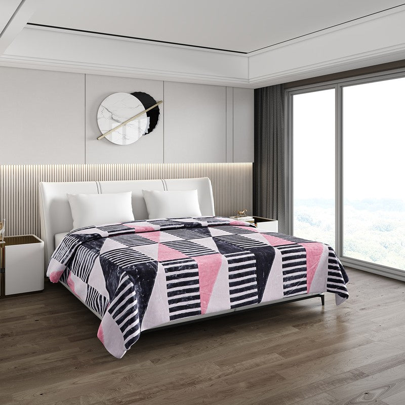 Monte Carlo Graphite Dreams Blanket - 900 GSM - Queen/Double