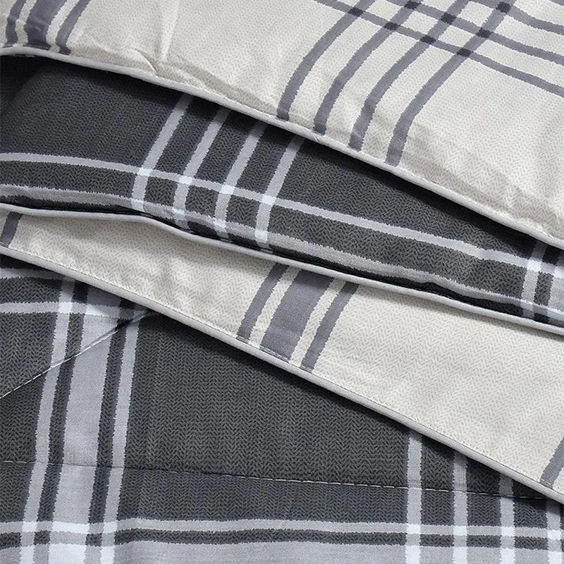 Shelly Geomatric Cotton Comforter - 210 GSM media 4