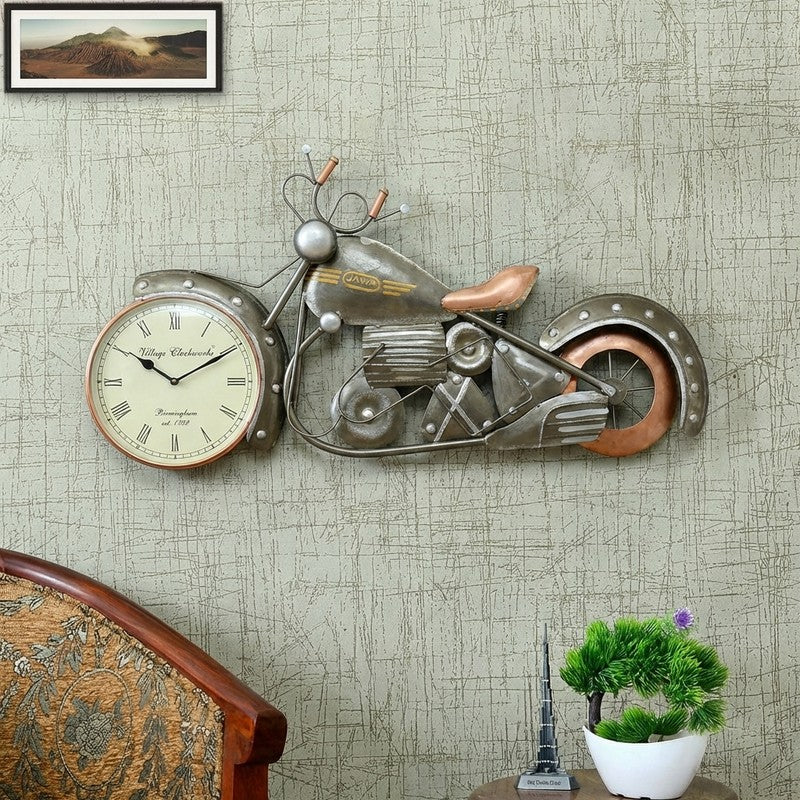 Classic Jawa Motif Metal Wall Clock