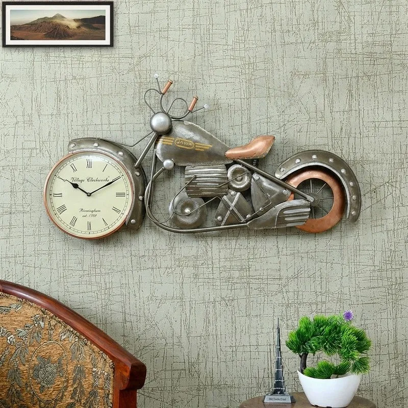 Classic Jawa Motif Metal Wall Clock media 1