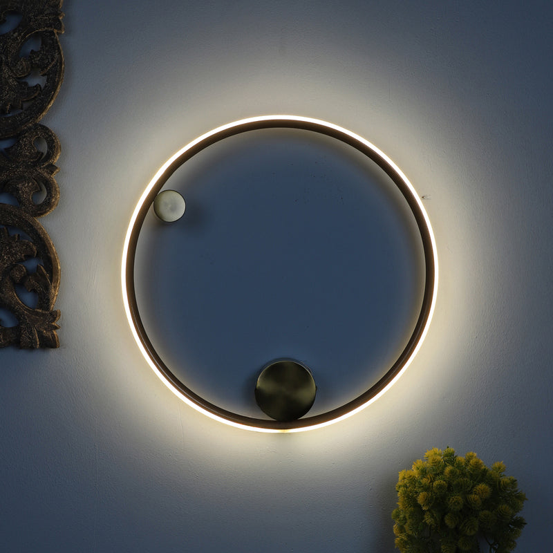 Halora Iron Wall Lamp