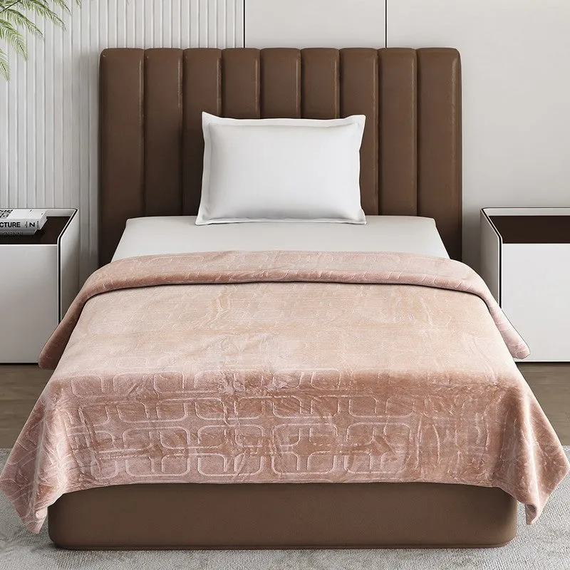 Monte Carlo Warmora Geometric Print Polyester Blanket (Peach) - 210 GSM media 4