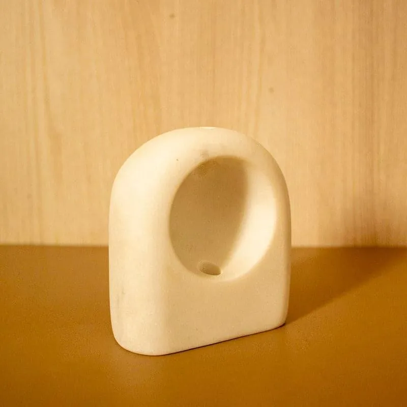 Olwen Marble Vase media 4